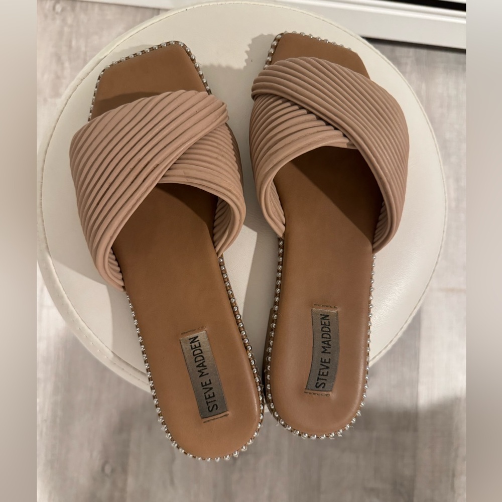 Steve Madden ravine slide
